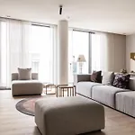 348 Short Hága
