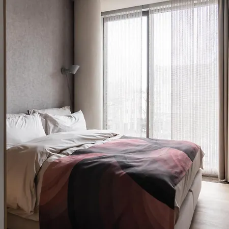 Apartman 348 Short Hága