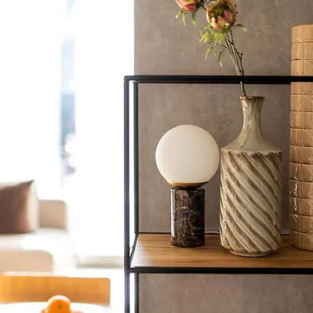 348 Short Apartman *