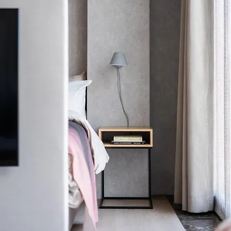 Apartman 348 Short *