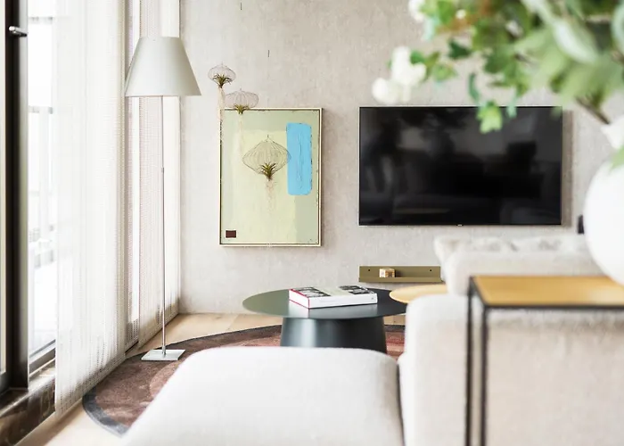 348 Short Appartement