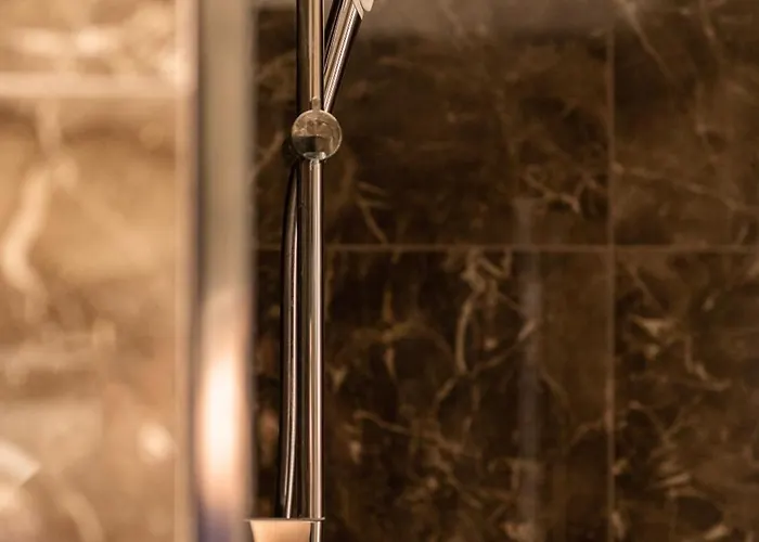 Apartment 348 Short *